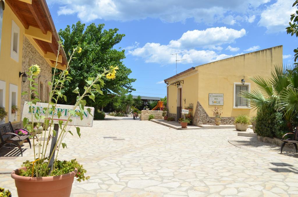 Il Giardino Del Sole Villa Agnone Bagni Exterior photo